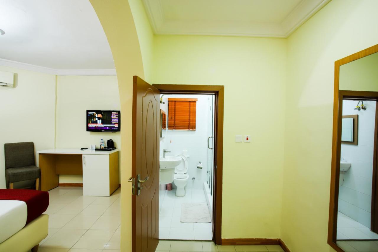 Chateux De Atlantique Hotel Aliayabiagba Exterior photo