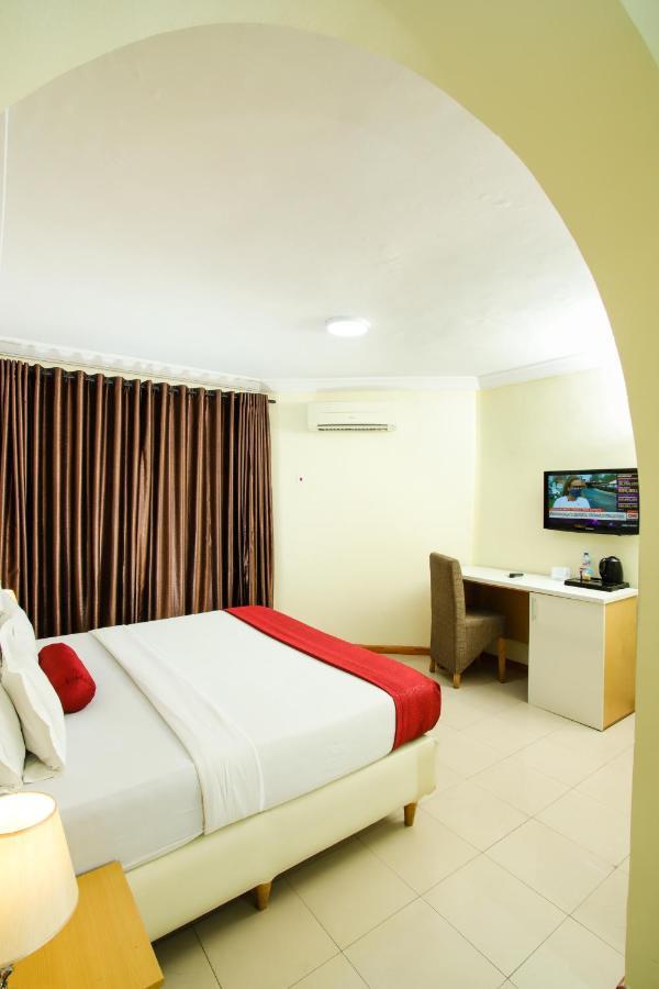 Chateux De Atlantique Hotel Aliayabiagba Exterior photo