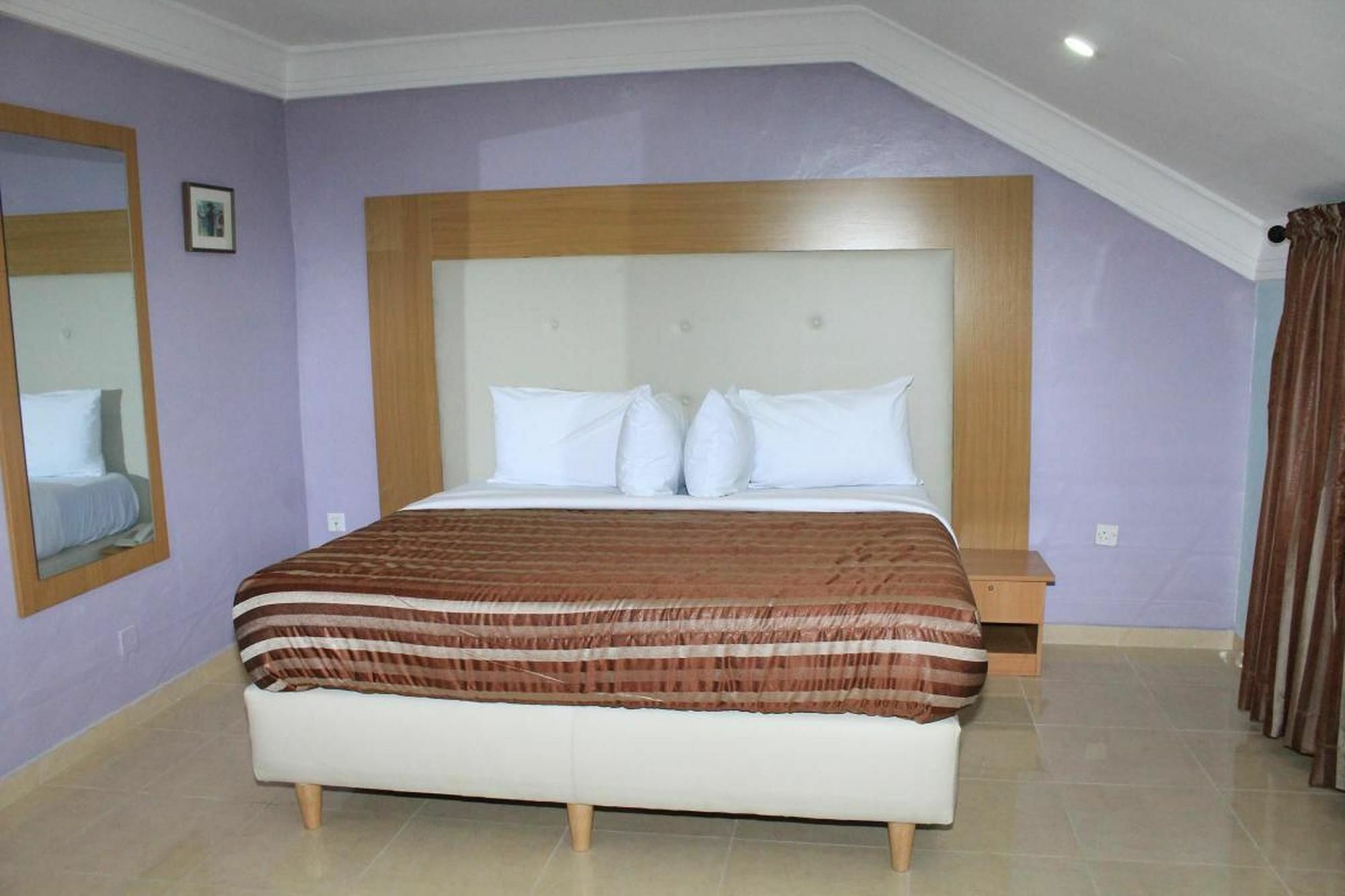 Chateux De Atlantique Hotel Aliayabiagba Exterior photo